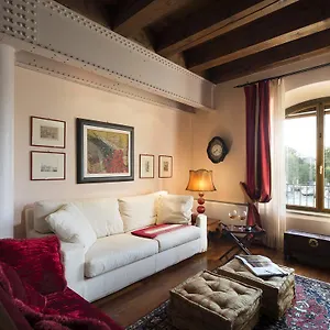 Molino Stucky Flat Apartment