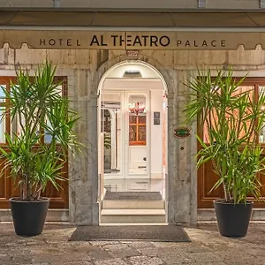 Al Theatro Palace Βενετία