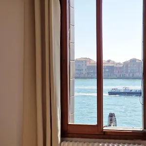 Hostel Silk Road, Venedik
