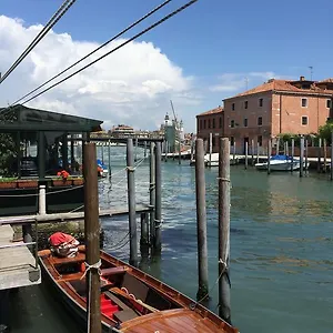 Ca' Delle Erbe Apartment